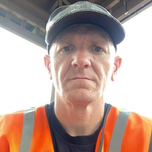 Meet your Posher, Adam